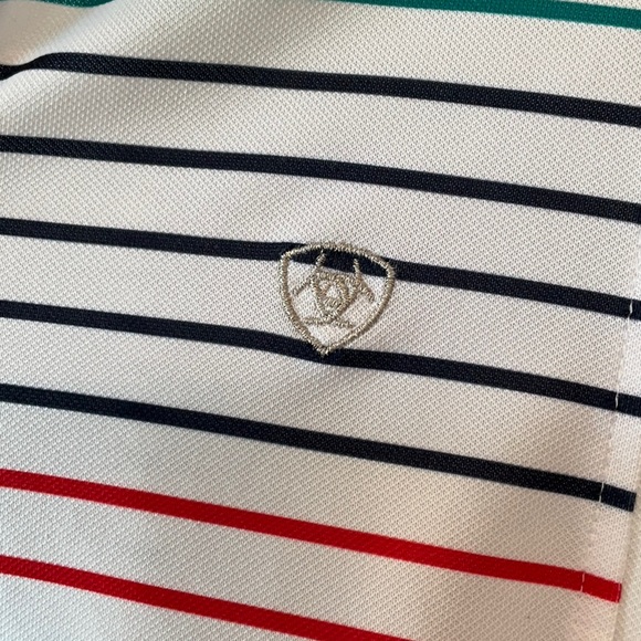 Ariat - Picture 2 of 4